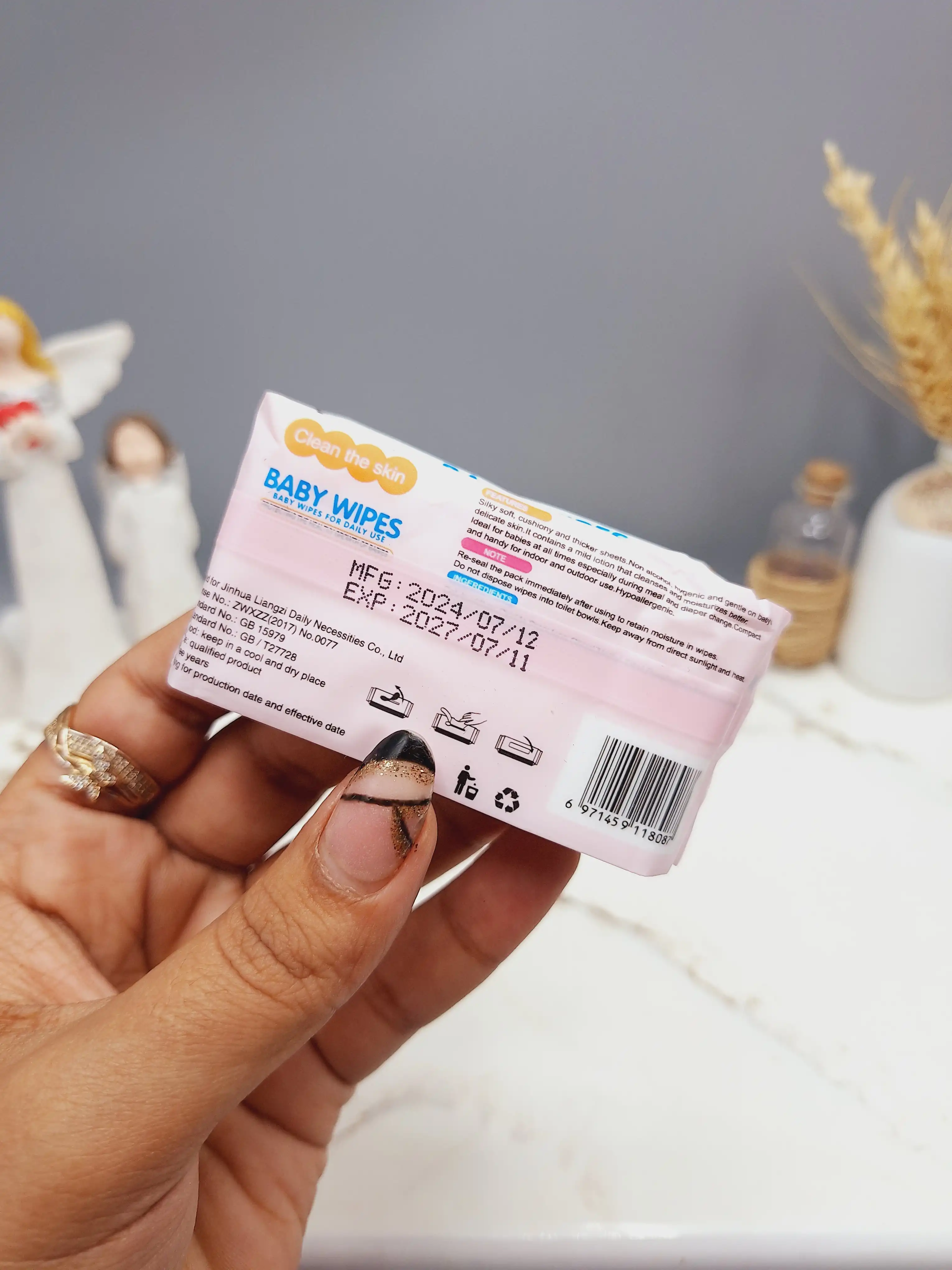 دستمال مرطوب 8 تایی BABY WIPES کد 8087 (فروش دونه ای)