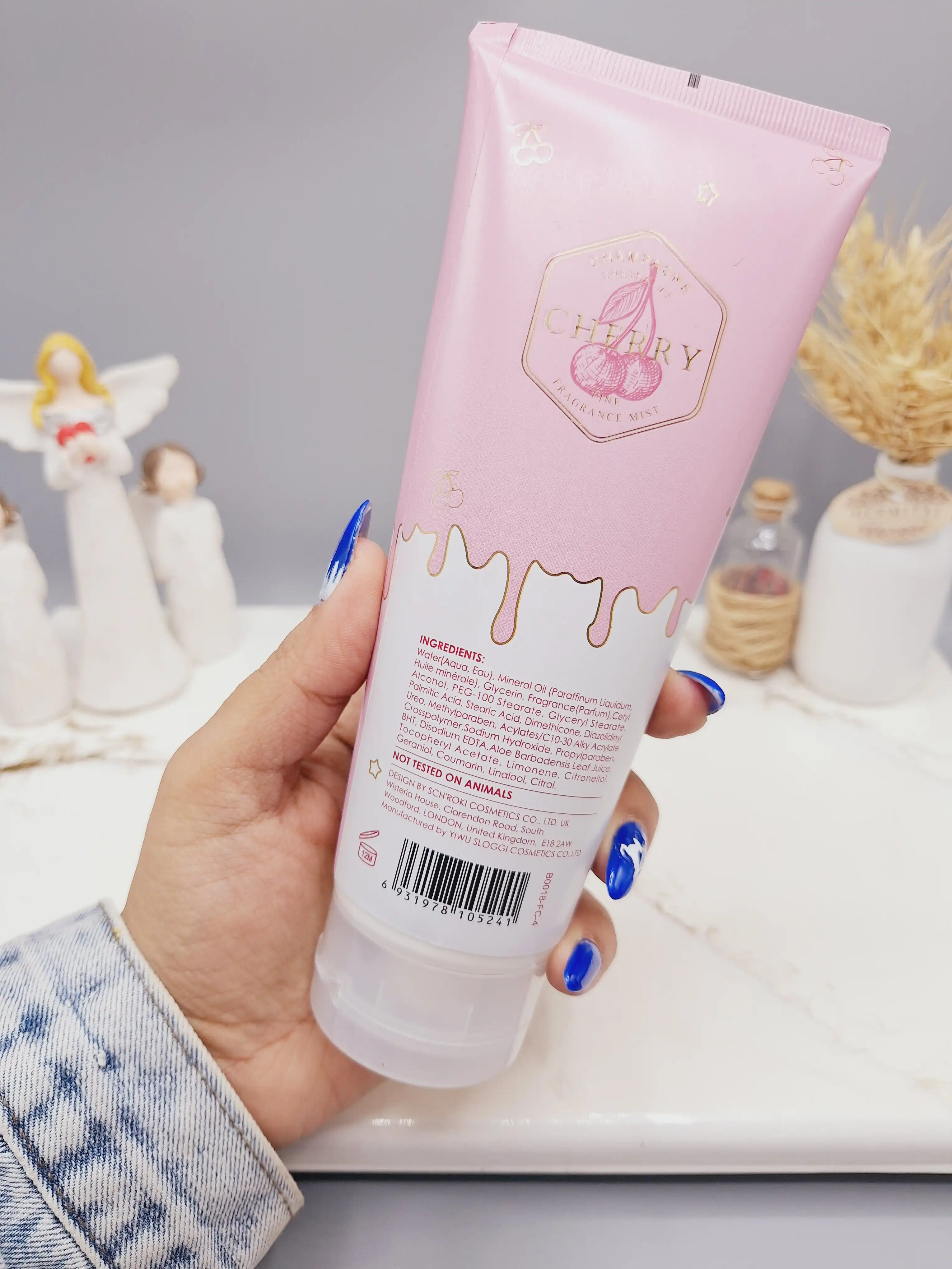 لوسیون عطری فوق العاده خوشبو و آبرسان برند PINK IN SWEET حجم 236 گرم مدل CHAMPAGNE SPRINKLES کد 5241