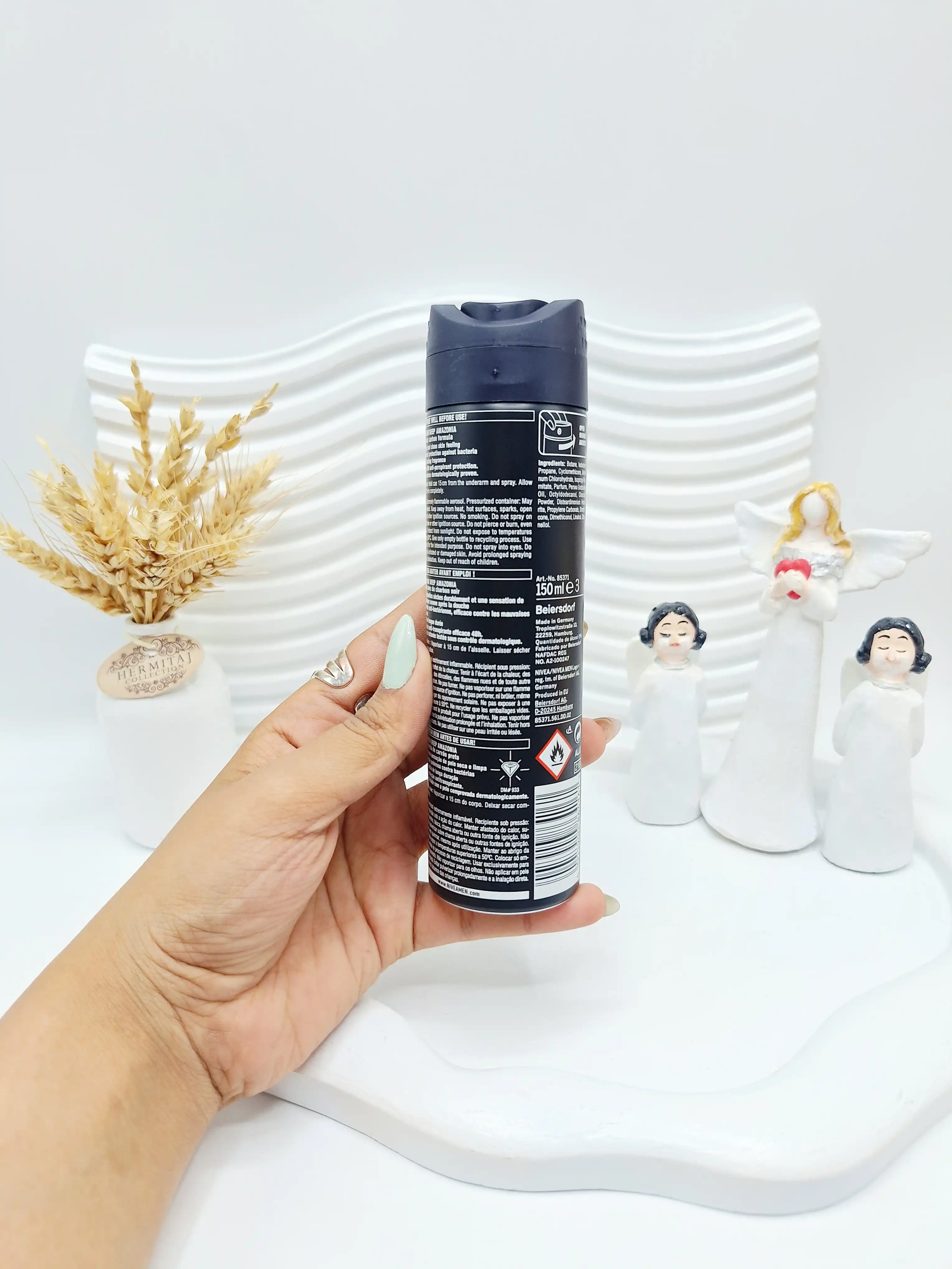 اسپری ضد تعریق مردانه نیوا مدل Black Carbon حجم 150 میلی لیتر با ماندگاری ۴۸ ساعته کد
